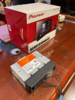 PIONNER DMH 8550BT Z Series Car Multimedia Player. 4