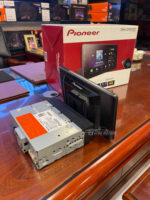 PIONNER DMH 8550BT Z Series Car Multimedia Player. 7