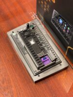 nakamichi nam5860 pro rear chassis heatsink ports.jpg