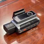 smart 4g 2k 3 channel dashcam side controls ventilation grille